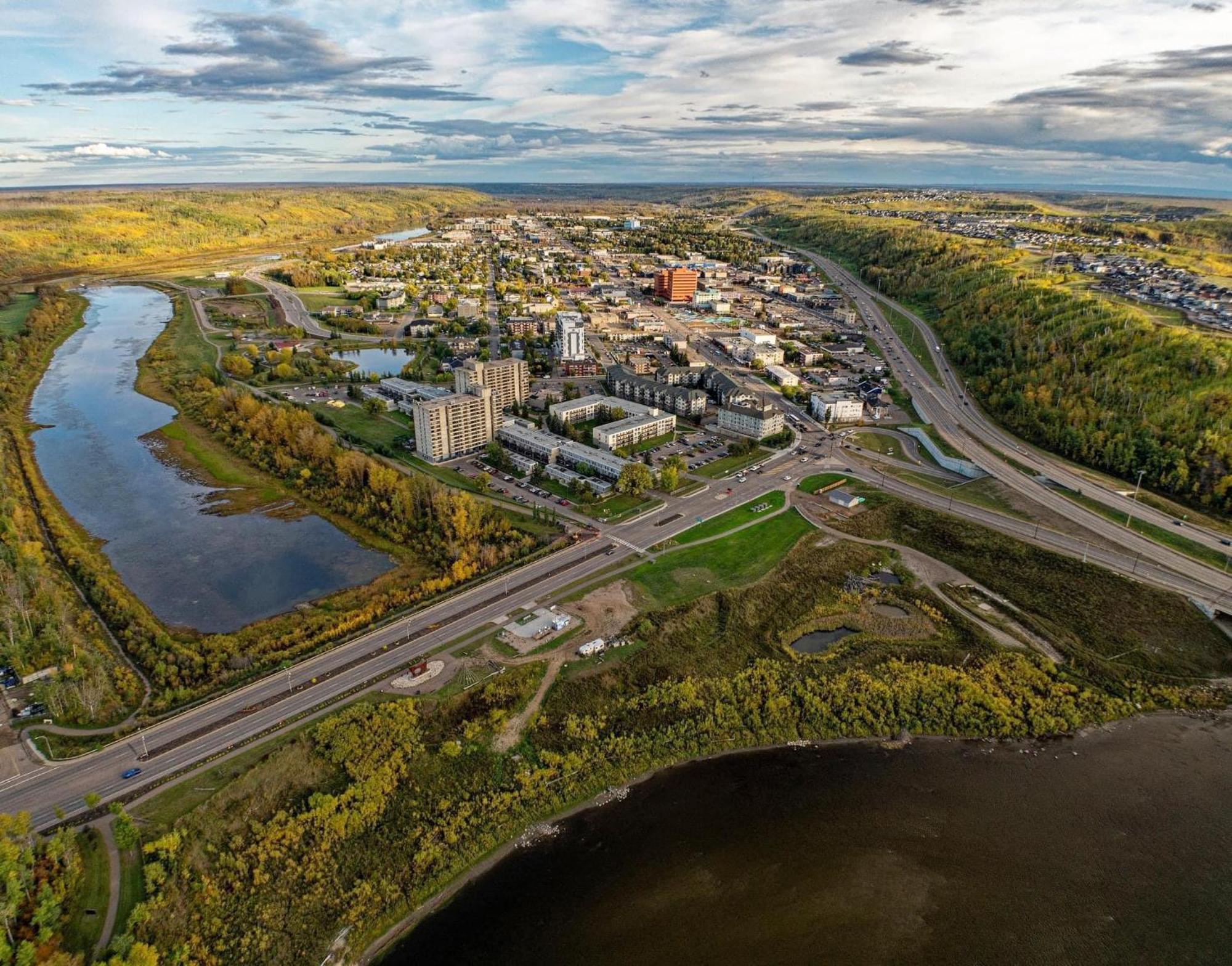 Top Floor Riverfront Condo With Stellar Sunsets! Fort Mcmurray Dış mekan fotoğraf
