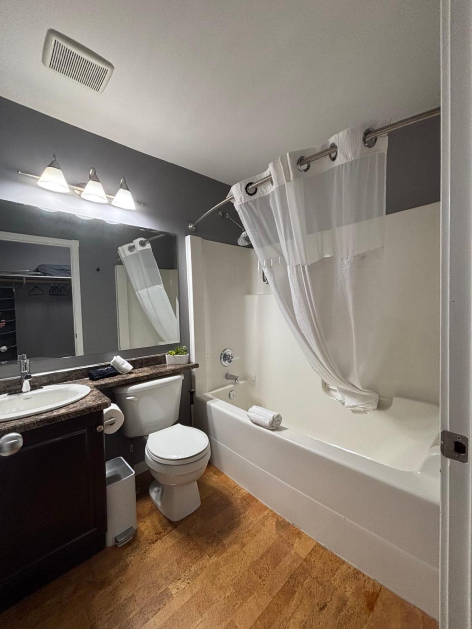Top Floor Riverfront Condo With Stellar Sunsets! Fort Mcmurray Dış mekan fotoğraf