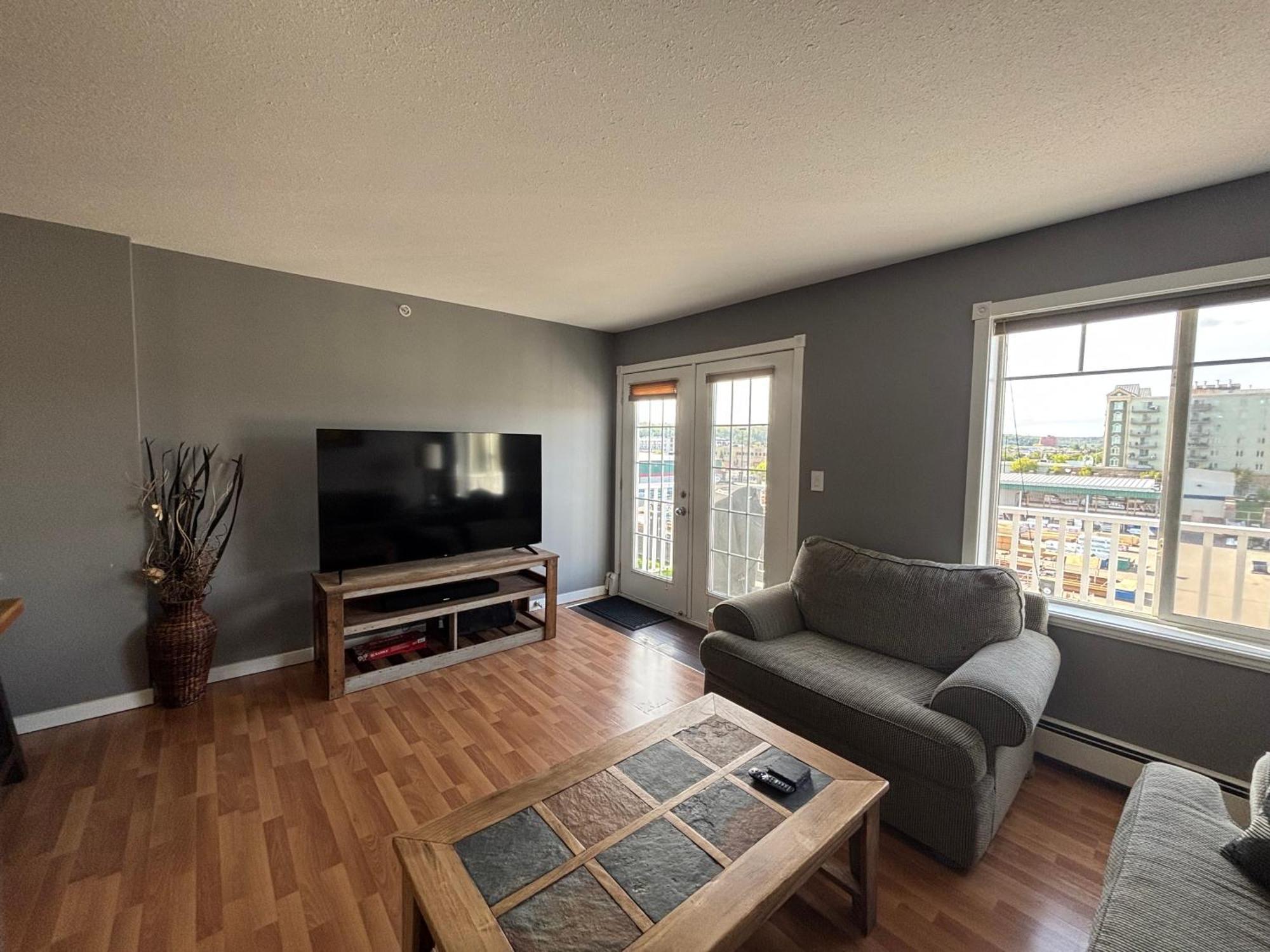 Top Floor Riverfront Condo With Stellar Sunsets! Fort Mcmurray Dış mekan fotoğraf